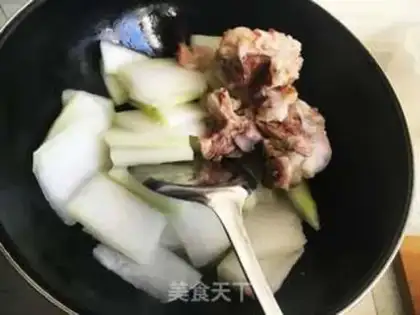 Make Pork-bones soup step 3