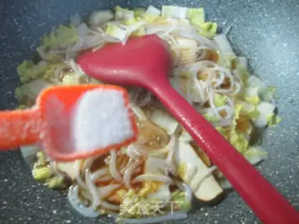 Make Scrumptious dolls cooking rice powder step 5