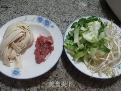 Make ♪ And the green bean sprouts ♪ step 0