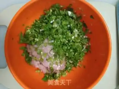 Make Celery pork dumplings step 7