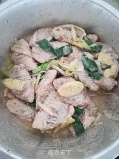 Make Jelly chicken wings step 0