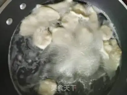 Make Celery pork dumplings step 17