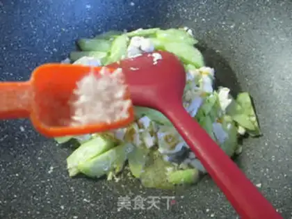 Make A duck egg and cucumber step 5