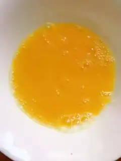 Make Cream eggs step 1