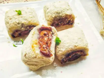 Make Donkey rolls step 13