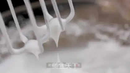 Make Coco Twinkie rolls step 5