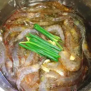 Make Salt shrimp step 1