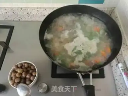 Make Sian meatball spicy soup step 11