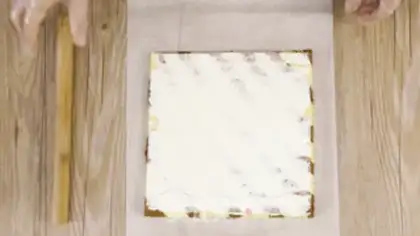 Make Coco Twinkie rolls step 10