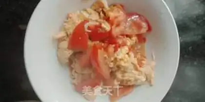 Make Tomato fried eggs step 4