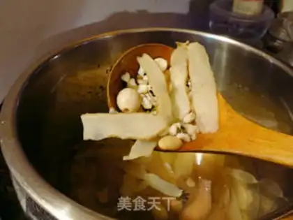 Make The first autumn brought up a fresh winter melon step 3