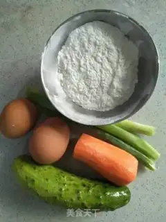 Make cucumber carrots step 0