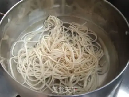 Make Scrambled latte noodles step 8