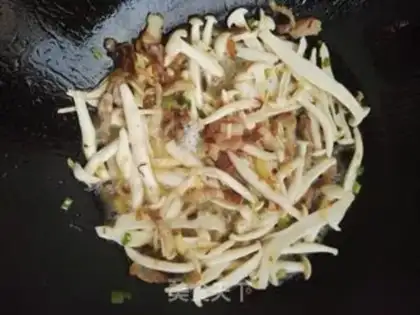 Make White mushrooms. Dutch beans step 6