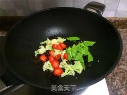 Make "In the middle of the day." step 7