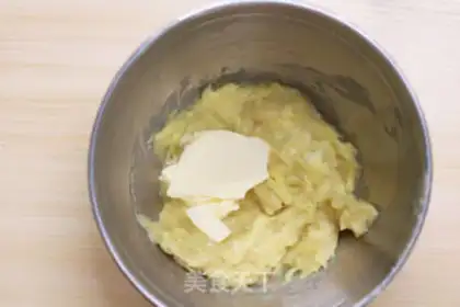 Make Cheese-free mooncake step 17