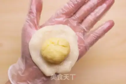 Make Cheese-free mooncake step 20