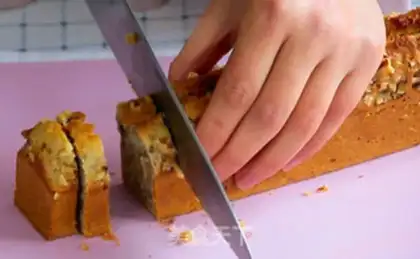 Make Banana walnut cake step 8