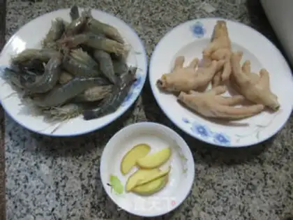 Make Chicken claws burning shrimp step 0