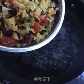 Make Tomato flag noodles step 9