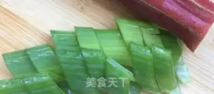 Make Sea cucumbers for red autumn step 2