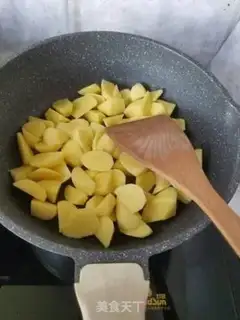 Make Fish and potatoes step 2