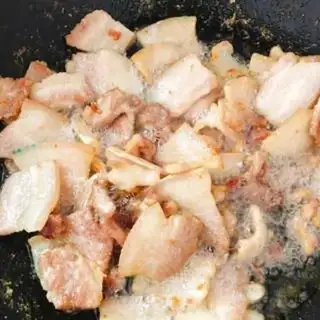 Make White fried meat step 3