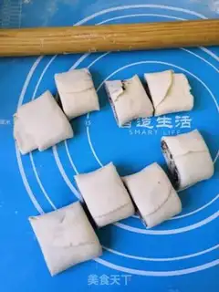 Make Black sesame roll step 7