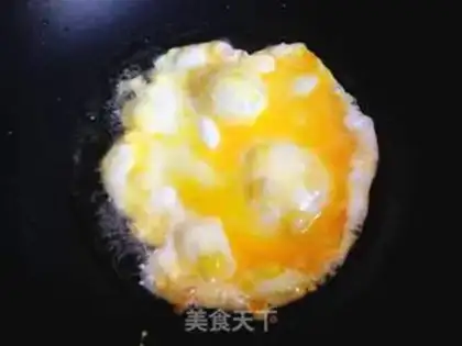 Make Eggs and noodles step 3