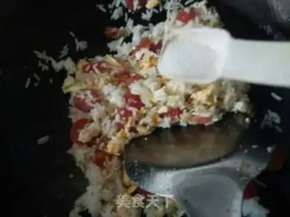 Make Sausage egg fried rice step 4