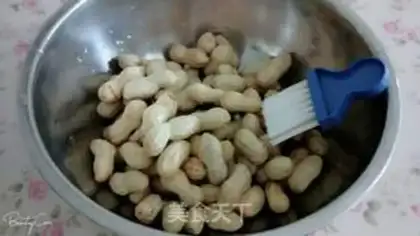 Make Tasty peanuts step 1