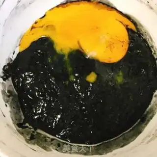 Make Charcoal black cake step 3