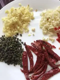 Make Secret beef sauce step 0