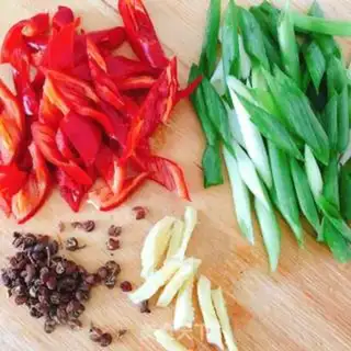 Make Bean petal chicken step 0