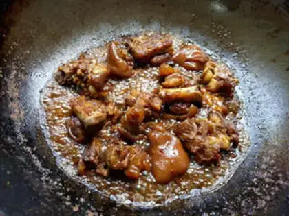 Make Soy pig hoofs step 6