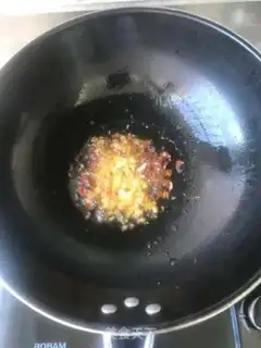 Make Spicy potato chips step 2