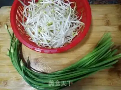 Make Soccer bean sprouts step 0