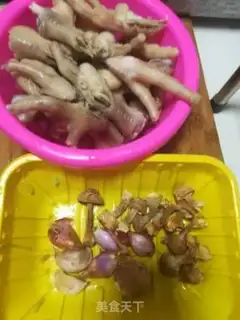 Make Qi-su, chicken feet step 0