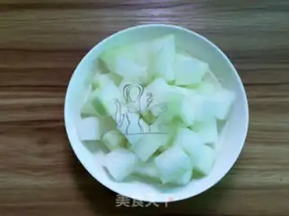 Make Pond melons, seafood soup step 2
