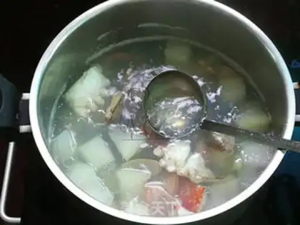 Make Pond melons, seafood soup step 6