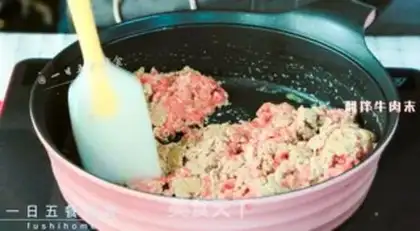 Make Tomato beef sauce step 5
