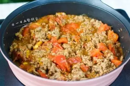 Make Tomato beef sauce step 7