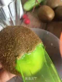 Make Honey monkey juice step 2