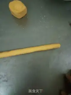 Make Orange Lotus Horn step 6