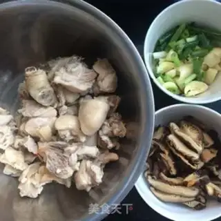 Make Chicken-legged rice step 4