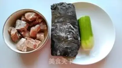 Make The radish seaweed soup step 0
