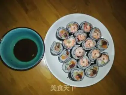 Make Seafood sausage sushi step 4