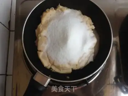 Make Peach and peach mooncake step 2