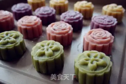 Make Peach and peach mooncake step 10