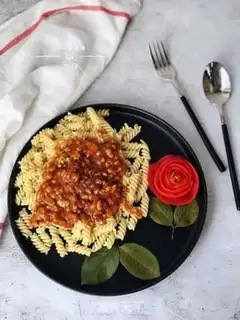 Make Tomato sauce pasta step 17